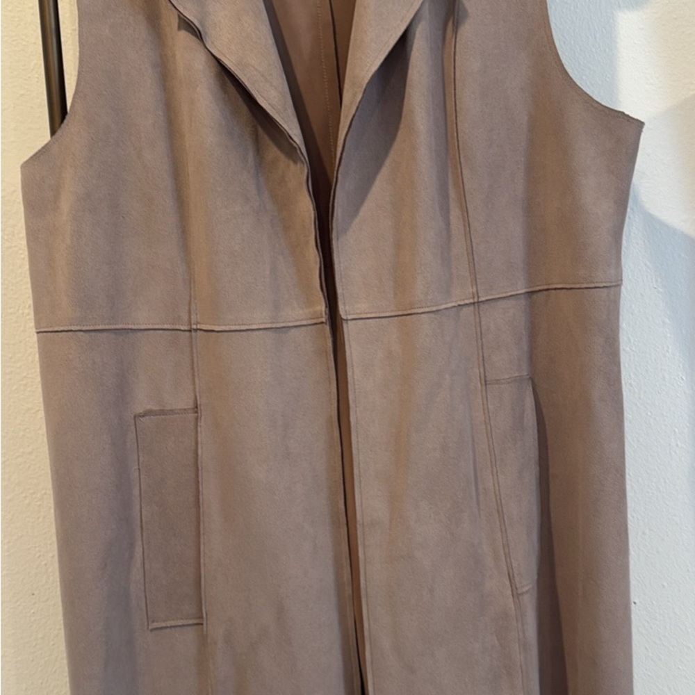 Joan Vass New York Women's Sleeveless Tan faux suede long vest